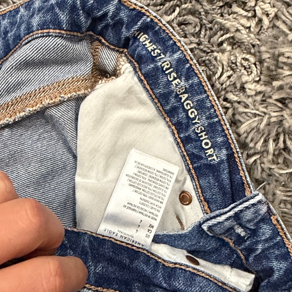 American Eagle Highest Baggy Shorts - Picture 3 of 5
